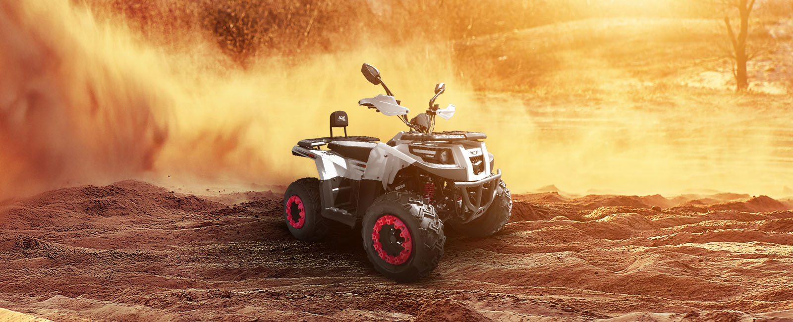 Cuatrimoto HAWK 200 en la pista