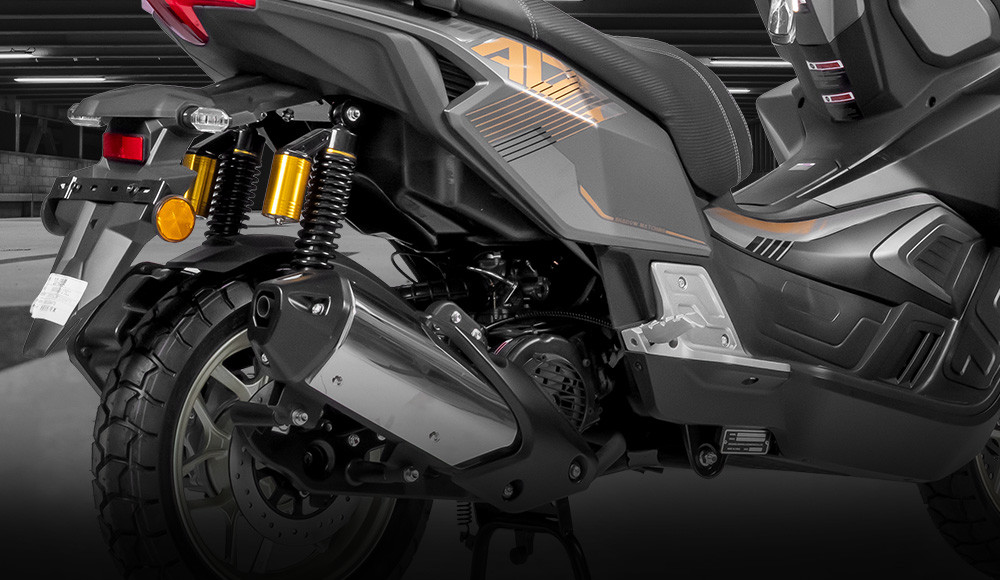 Moto Scooter MAXXI 175 parte posterior